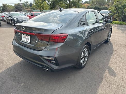 Used 2019 Kia Forte LXS image 7