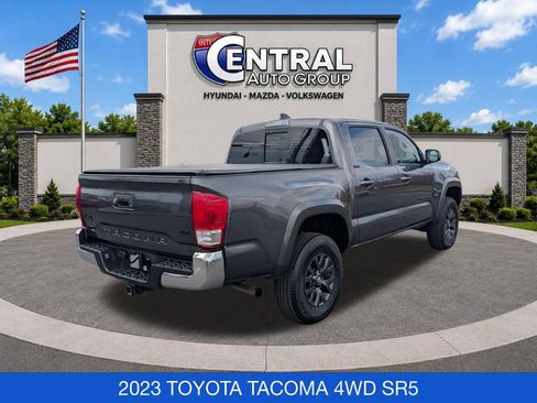 Used 2023 Toyota Tacoma SR5 AWD/4WD image 8