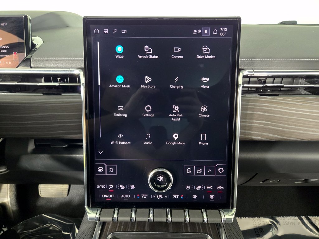 Used 2025 GMC Sierra EV Denali AWD/4WD image 25