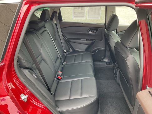 Used 2023 Nissan Rogue SV w/ SV Premium B Package image 20