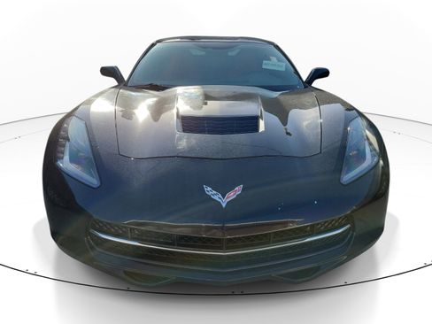 Used 2016 Chevrolet Corvette Stingray Coupe RWD image 2