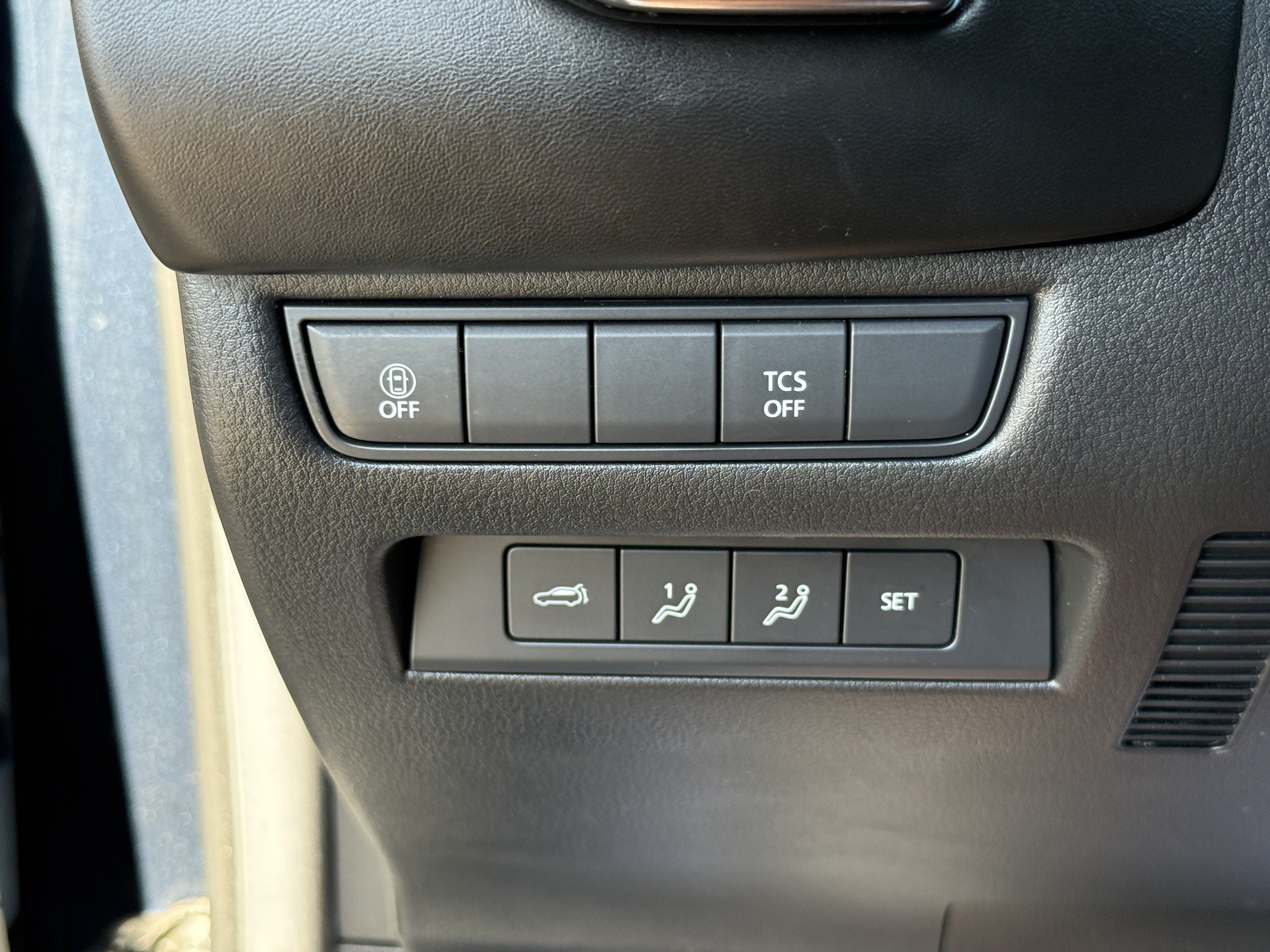 Used 2025 MAZDA CX-50 AWD 2.5 S w/ Premium Plus Pkg image 35