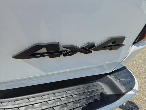 Used 2023 RAM 1500 Laramie AWD/4WD image 43