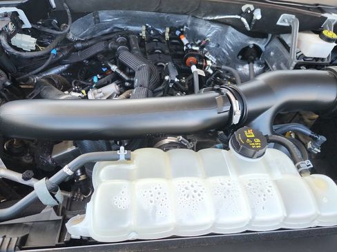 Used 2024 Ford Expedition Limited AWD/4WD image 20
