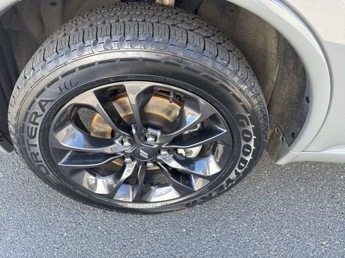 Used 2022 Dodge Durango SXT w/ Blacktop Package image 11