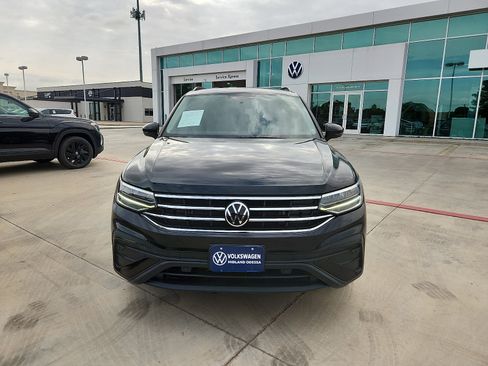 Used 2022 Volkswagen Tiguan S FWD image 2