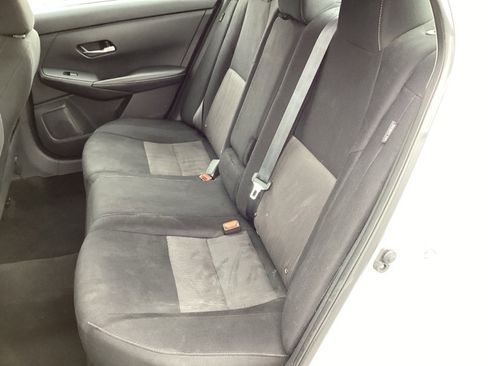 Used 2021 Nissan Sentra SV image 13