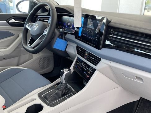 New 2025 Volkswagen Jetta SE image 32