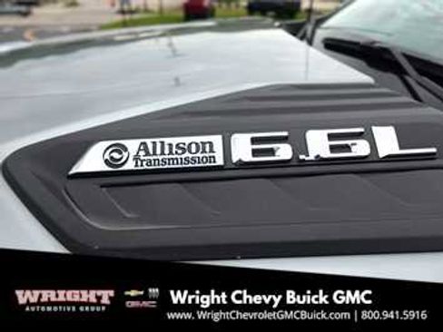 Used 2024 Chevrolet Silverado 2500 LT image 12