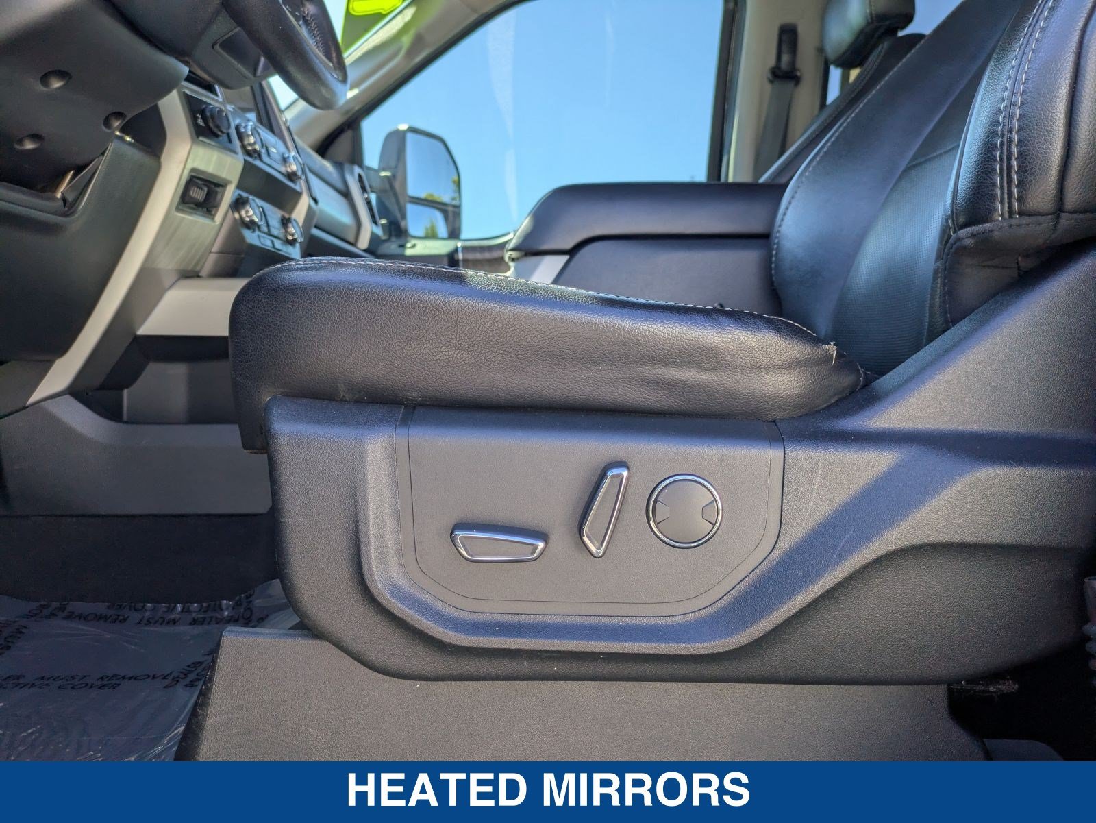 Used 2019 Ford F250 Lariat w/ Lariat Ultimate Package AWD/4WD image 28