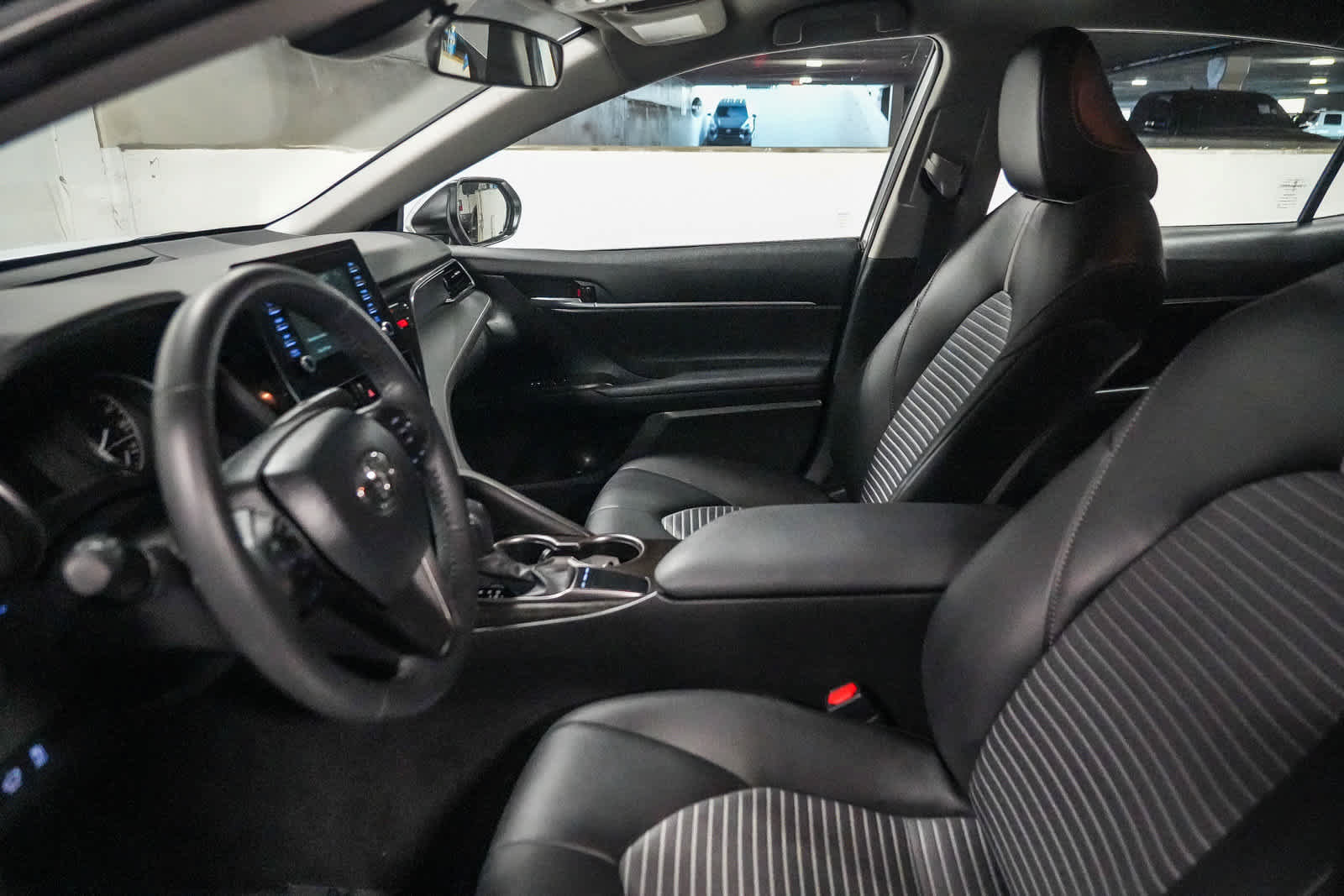 Certified 2024 Toyota Camry SE FWD image 17