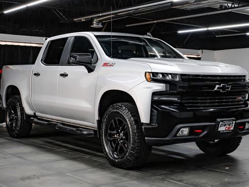 Used 2022 Chevrolet Silverado 1500 LT Trail Boss w/ Convenience Package II AWD/4WD image 8