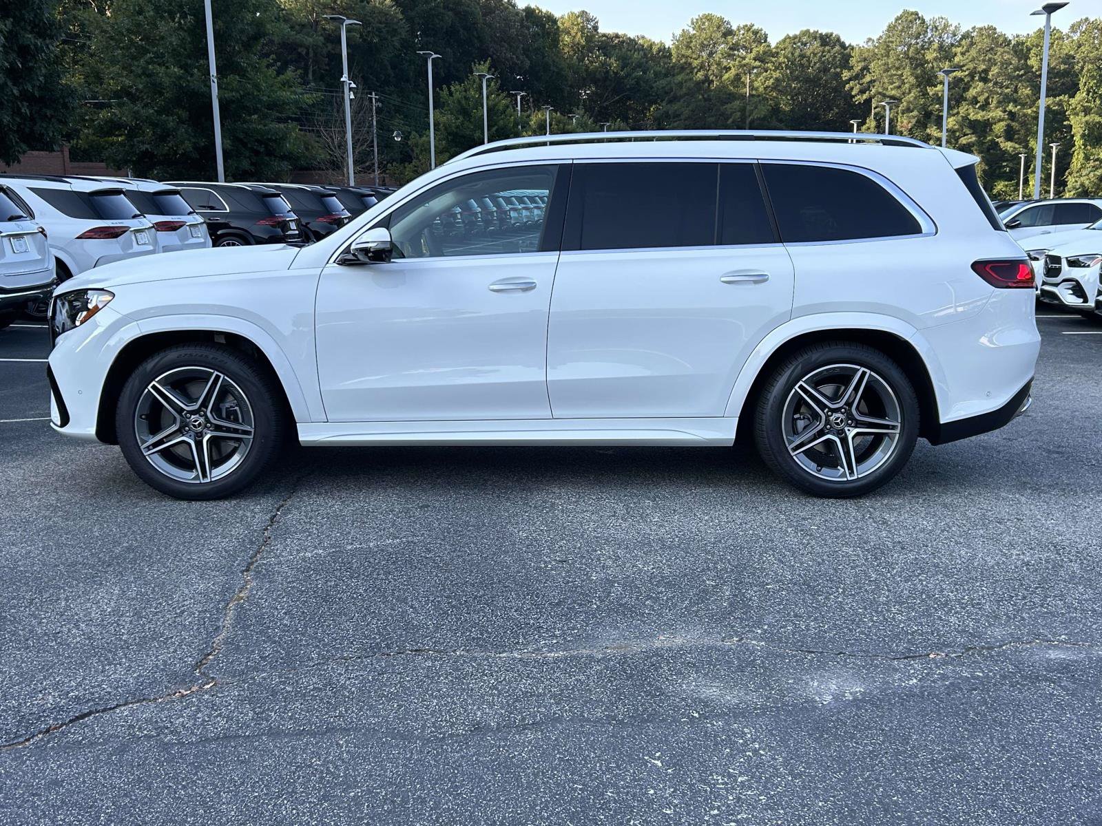 New 2027 Mercedes-Benz GLS 450 4MATIC image 16