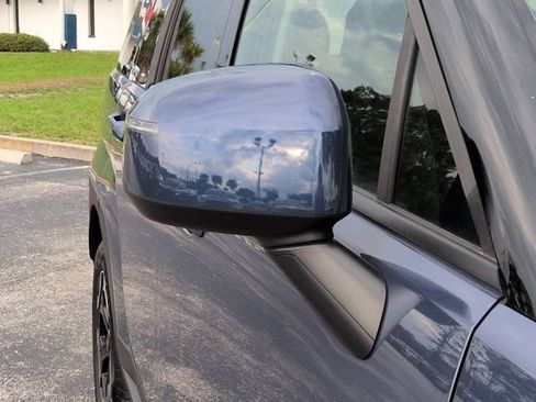 Used 2025 Hyundai Santa Fe SEL FWD image 11