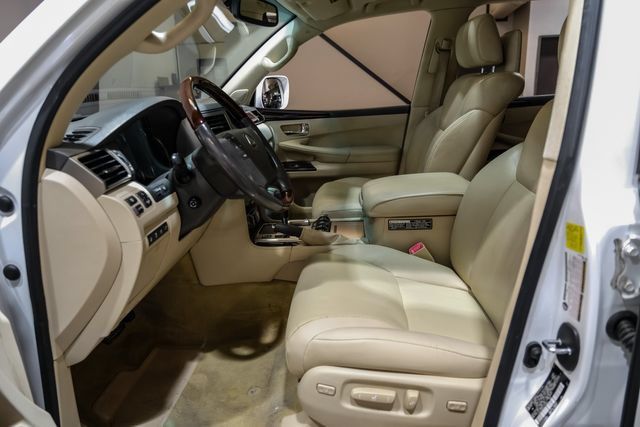 Used 2014 Lexus LX 570 4WD image 4