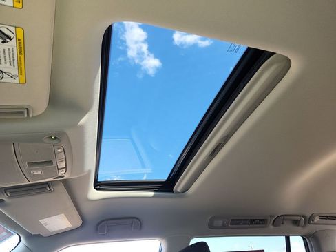 Certified 2019 Nissan Armada Platinum w/ Captain's Chairs Package image 17