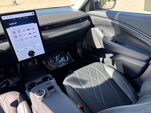 Used 2024 Ford Mustang Mach-E Select w/ Comfort Package Lite image 23