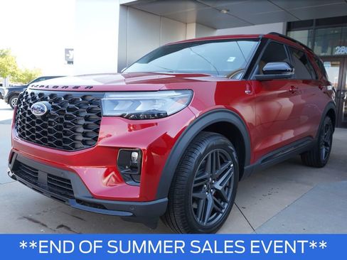 New 2026 Ford Explorer ST-Line w/ ST-Line Street Pack AWD/4WD image 1