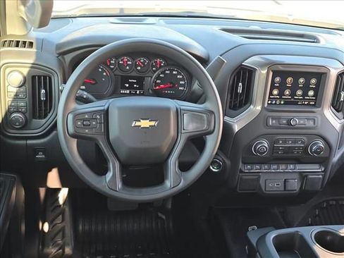 New 2026 Chevrolet Silverado 1500 W/T w/ WT Value Package AWD/4WD image 18