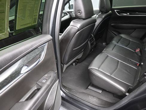 Used 2020 Cadillac XT5 Premium Luxury image 18