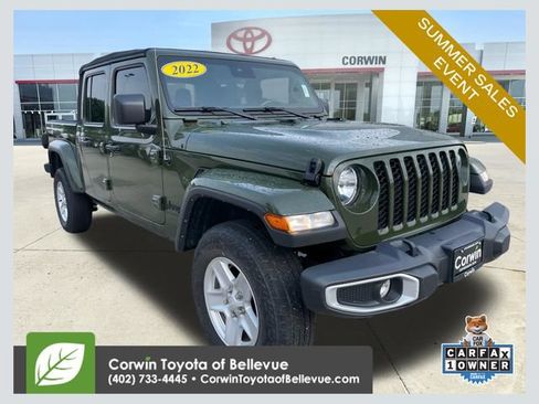 Used 2022 Jeep Gladiator Sport AWD/4WD image 1