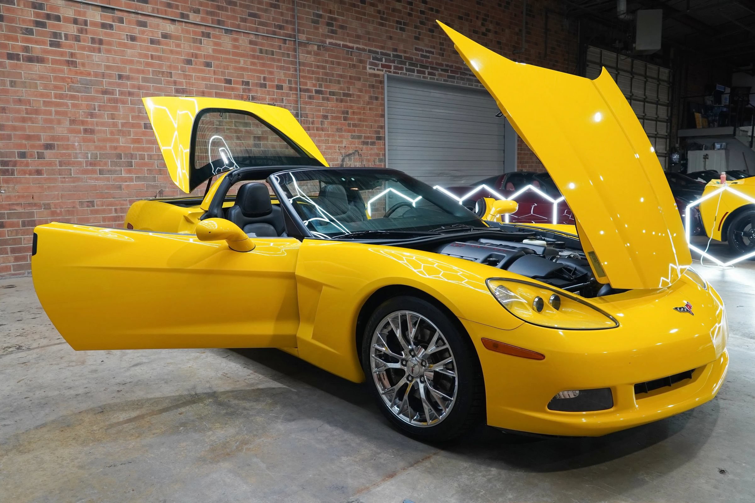 Used 2012 Chevrolet Corvette Coupe w/ Roof Package RWD image 34
