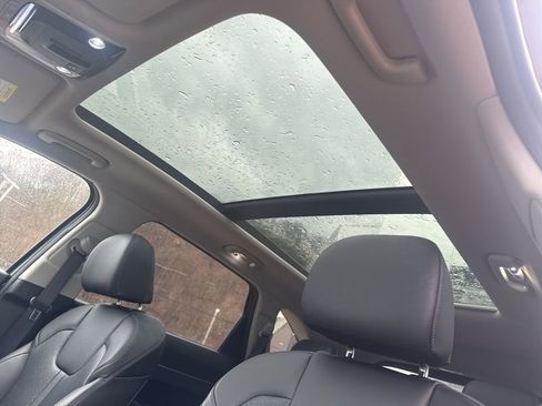 Used 2023 Kia Sorento X-Line EX image 17