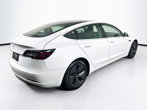 Used 2020 Tesla Model 3 Standard Range Plus image 9