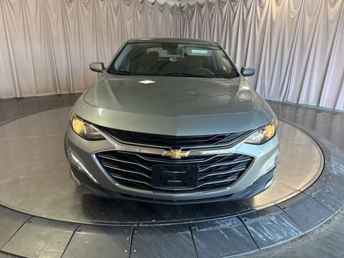 Used 2023 Chevrolet Malibu LT image 2