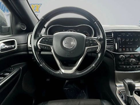 Used 2021 Jeep Grand Cherokee Laredo X AWD/4WD image 12