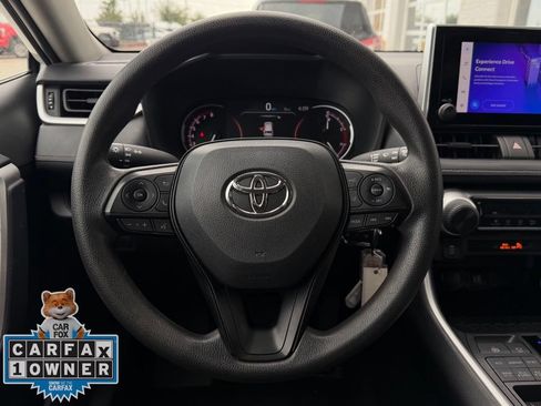 Used 2025 Toyota RAV4 LE AWD/4WD image 11