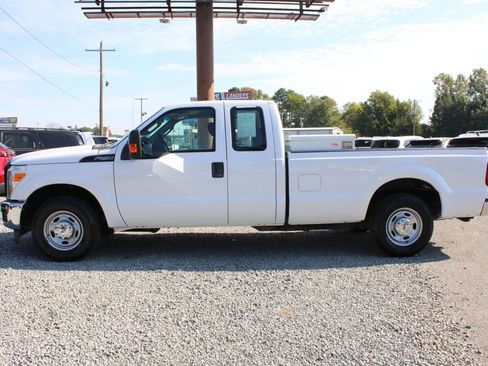 Used 2016 Ford F250 XL w/ Power Equipment Group image 2
