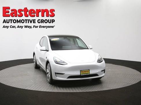 Used 2022 Tesla Model Y Long Range AWD/4WD image 45