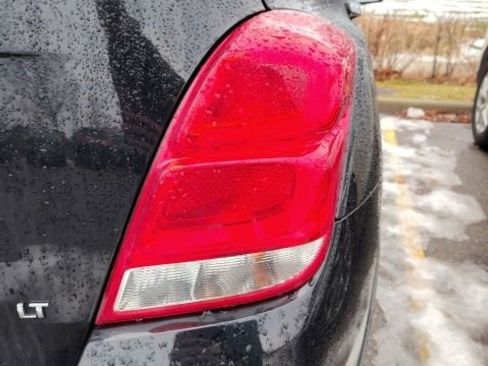 Used 2018 Chevrolet Trax LT w/ Sun & Sound Package image 11