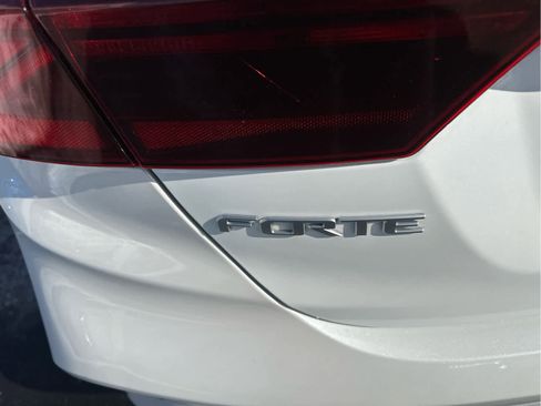 Used 2024 Kia Forte LXS image 13