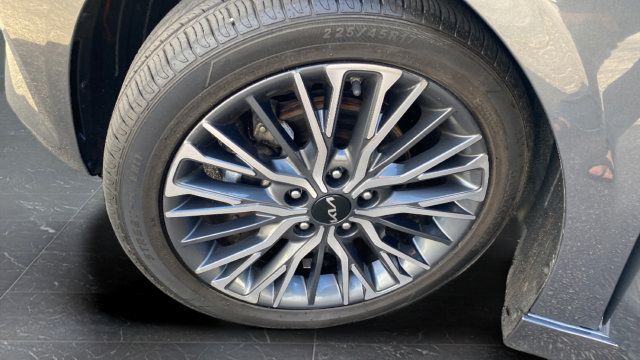 Used 2023 Kia Forte GT-Line w/ GT-Line Premium Package FWD image 29