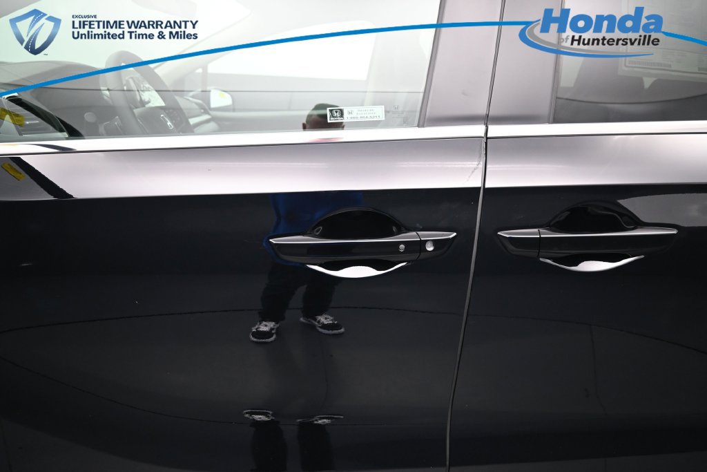 New 2027 Honda Odyssey Touring image 17