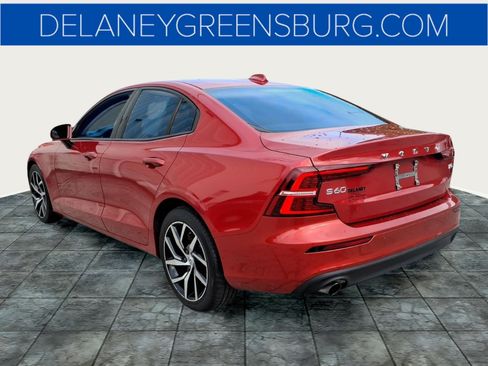 Used 2020 Volvo S60 T5 Momentum FWD image 5