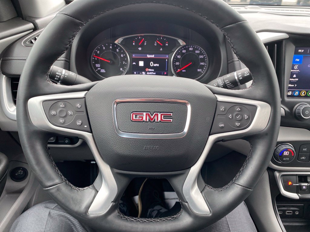 Used 2023 GMC Terrain SLT w/ Infotainment Package II AWD/4WD image 17