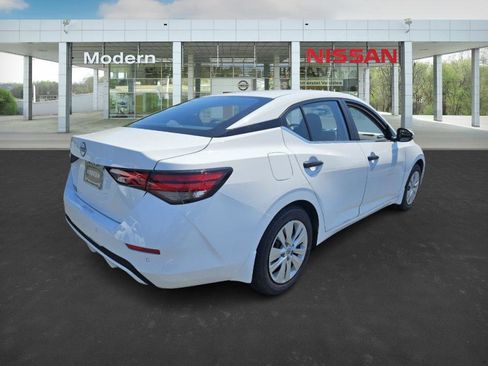 New 2025 Nissan Sentra S image 4