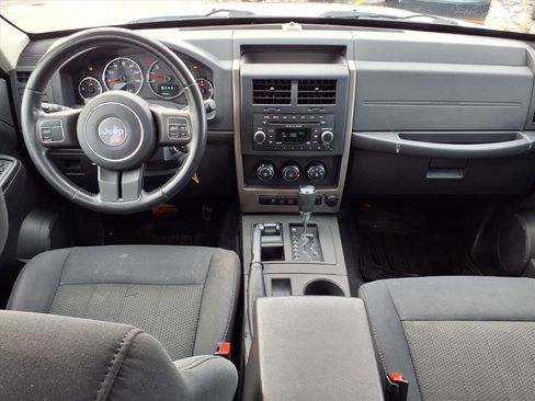 Used 2012 Jeep Liberty Sport w/ Popular Equipment Group image 7