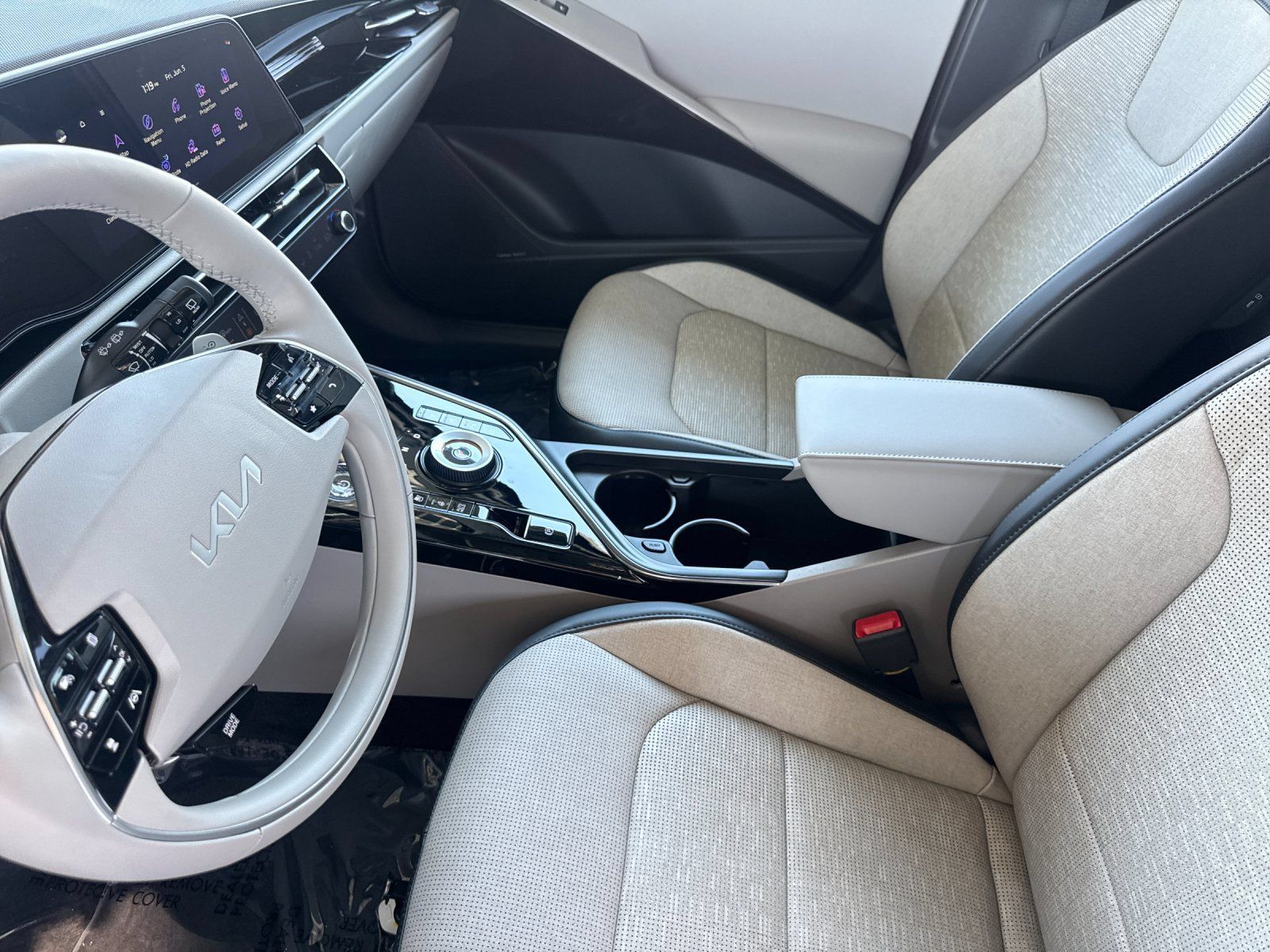 New 2026 Kia Niro Wave w/ Wave Preserve Package FWD image 9