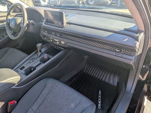 Used 2025 Honda Accord SE image 31