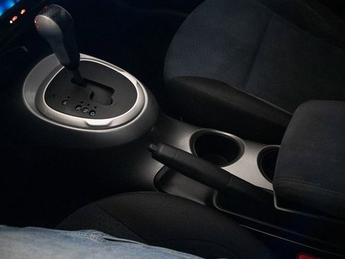 Used 2014 Nissan Juke SV w/ Navigation Package image 30