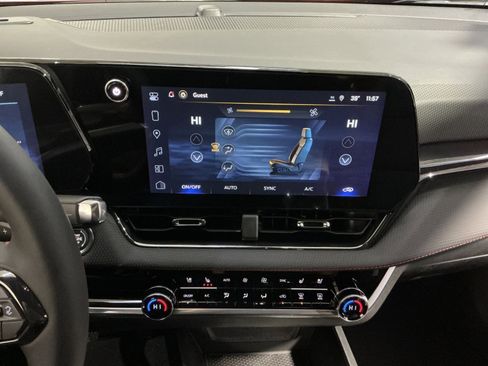New 2026 Chevrolet Equinox RS w/ Convenience Package III FWD image 29