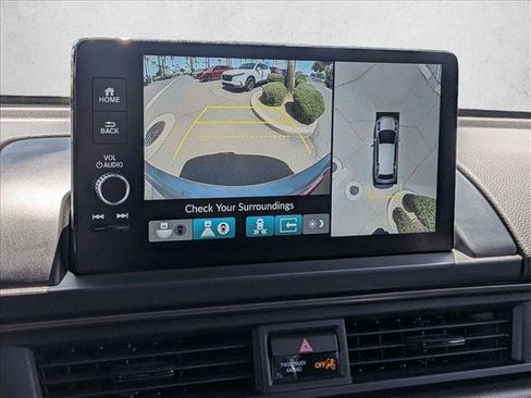 Used 2025 Honda Pilot TrailSport image 19