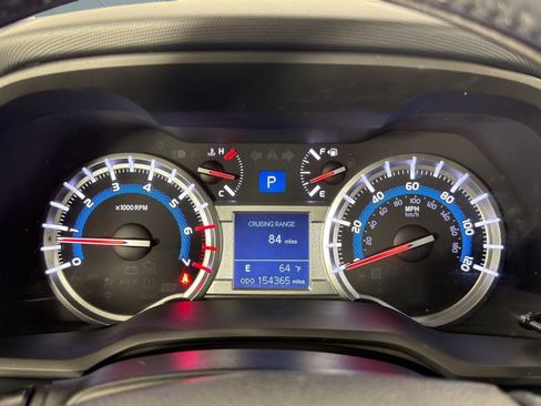 Used 2015 Toyota 4Runner SR5 image 19