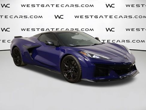 Used 2025 Chevrolet Corvette Z06 RWD image 44