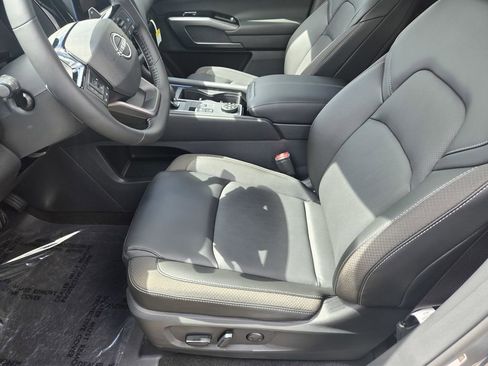 New 2026 Nissan Pathfinder SL AWD/4WD image 11