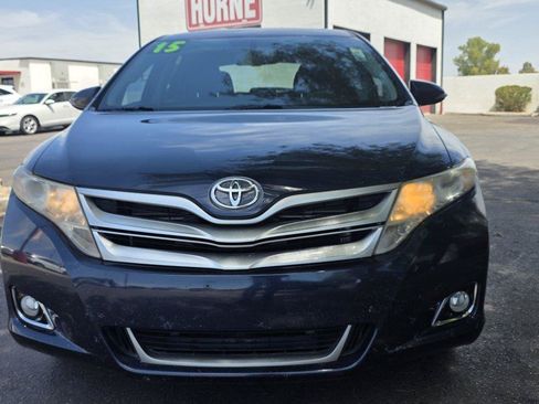 Used 2015 Toyota Venza LE AWD/4WD image 2